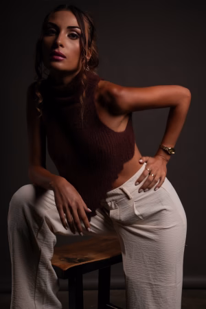 Veronica Megna - Gallery Image 5