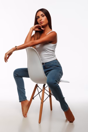 Veronica Megna - Gallery Image 8