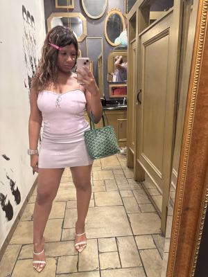 Skye Cruz - Gallery Image 6