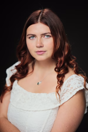 Dakota Wells - Gallery Image 1