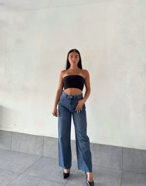 Laura Jurowicz - Gallery Image 1