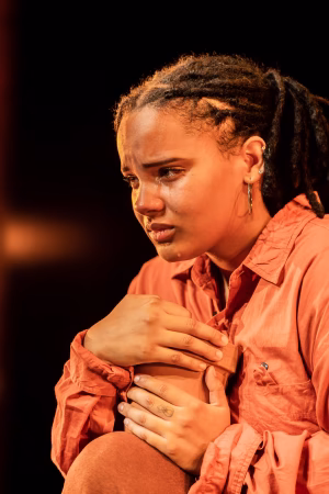 Mya Fraser - Gallery Image 1