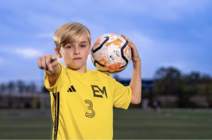 Tyler  Hoelzer - Gallery Image 2