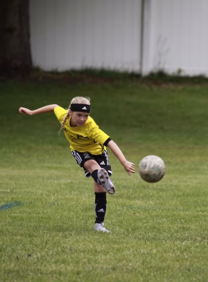 Brooke  Hoelzer - Gallery Image 2