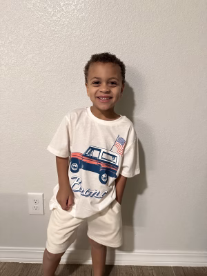 Naisha Ruzensky - Gallery Image 2