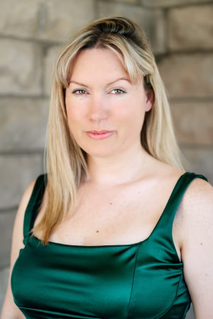 Stephanie Van Taylor - Gallery Image 2