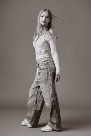 Ida Akker - Gallery Image 2