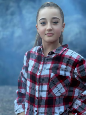 Tenneysee Rayne Docherty - Gallery Image 4