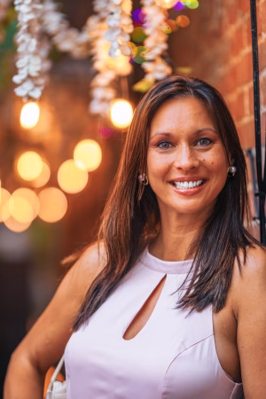 Sher Schreiber - Gallery Image 1