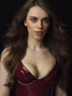 Victoria Lisette - Gallery Image 5