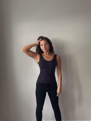 Louise Povemba - Gallery Image 2