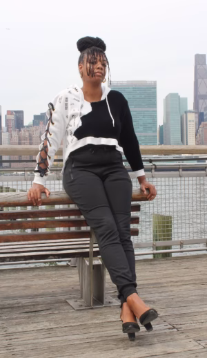 Latoya  Gibson - Gallery Image 1