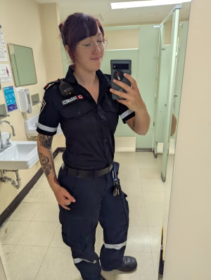 Leah Hoffman - Gallery Image 4