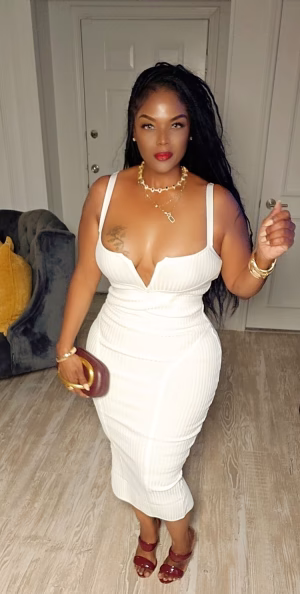 Tina Seals - Gallery Image 18