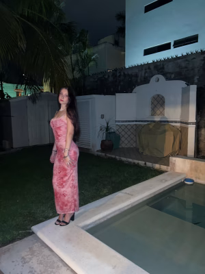 Jess Nizen - Gallery Image 2