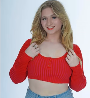 Sarah Hubbard - Project Casting Gallery Image 4 Sarah Hubbard - Gallery Image 4