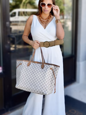 Taylor Simmons - Gallery Image 1