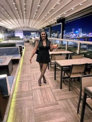 Jasmine  Williams - Gallery Image 1