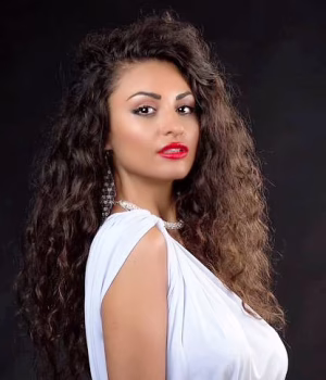 Alina Staicu - Gallery Image 4