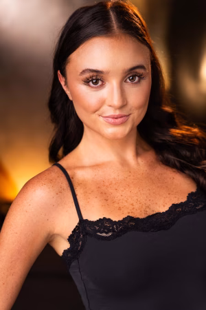 Anna Black - Gallery Image 1