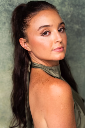 Anna Black - Gallery Image 3