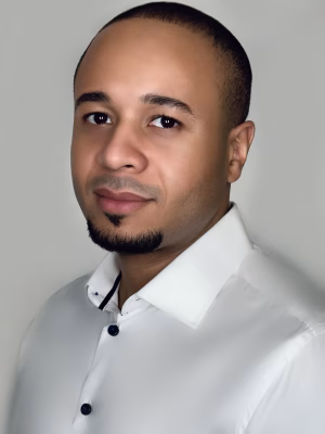 Edwin Ruiz - Gallery Image 16