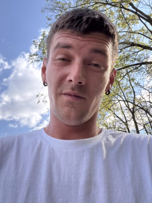 Dustin Davis - Gallery Image 1