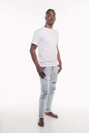 BRANDON LOWE - Gallery Image 1