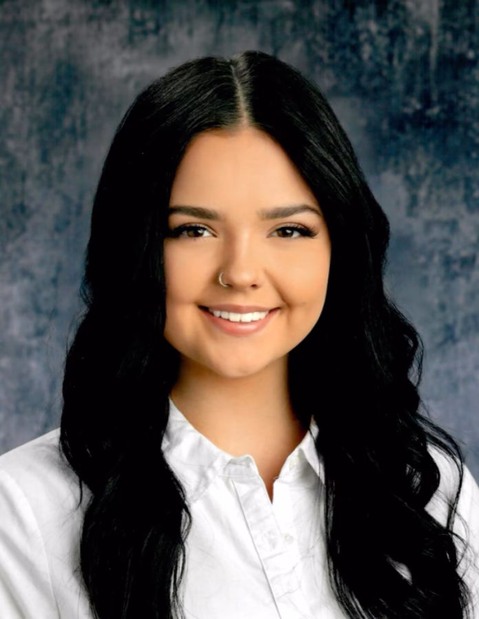 Olyvia Holmes - Profile Photo