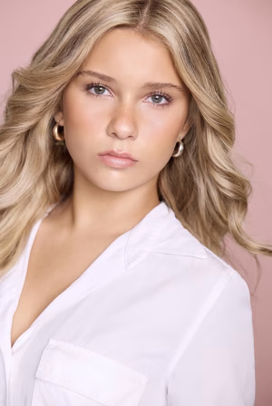 Mellony Ledo - Gallery Image 4