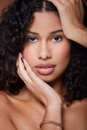 Claudia Marsolais - Gallery Image 1