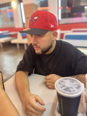 Julian Valdez - Gallery Image 1