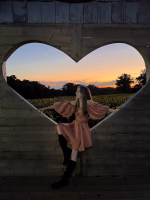 Kinsi Winn - Project Casting Gallery Image 8 Kinsi Winn - Gallery Image 8