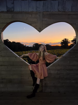 Kinsi Winn - Project Casting Gallery Image 9 Kinsi Winn - Gallery Image 9