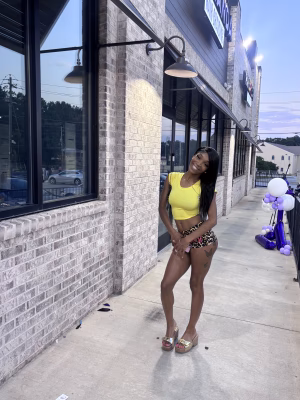Chae Brown - Gallery Image 9