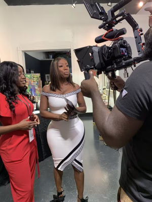 Zayna Buckholtz - Gallery Image 9