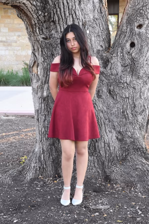 Alessa Zubiate - Gallery Image 1