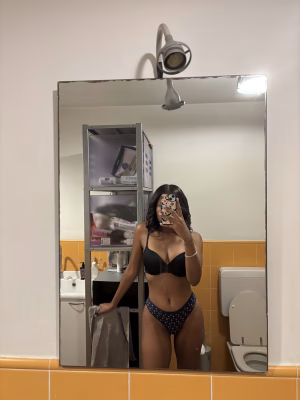 Kathleen Monfrini - Gallery Image 8