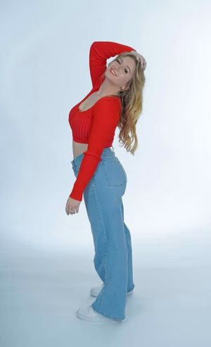 Sarah Hubbard - Project Casting Gallery Image 3 Sarah Hubbard - Gallery Image 3