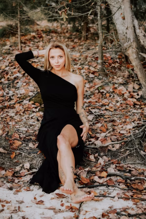 Alexis Evans - Project Casting Gallery Image 16 Alexis Evans - Gallery Image 16