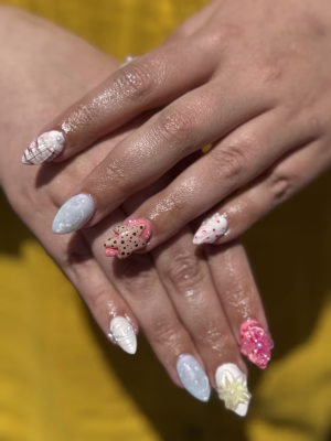 Mya Weiss - Gallery Image 18