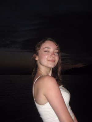 Lili Angyal - Gallery Image 1