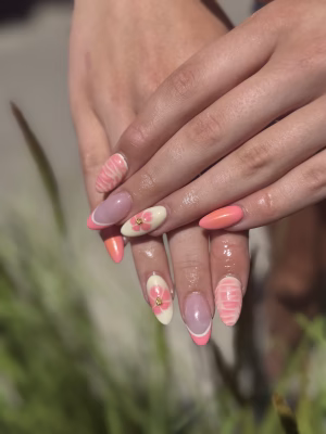 Mya Weiss - Gallery Image 16