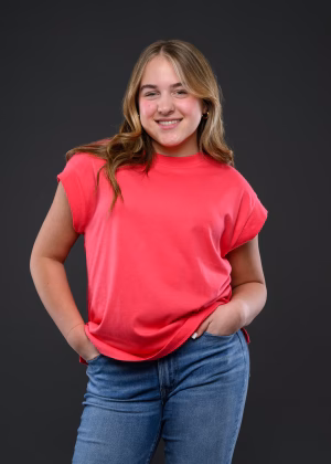 Ava Fernandez - Gallery Image 3