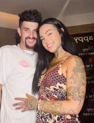 Darren  Barfield - Gallery Image 1