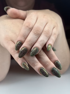 Mya Weiss - Gallery Image 4