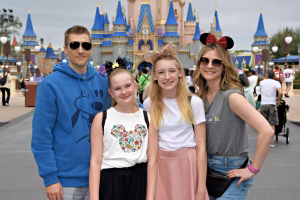 Grace Stinson - Gallery Image 1