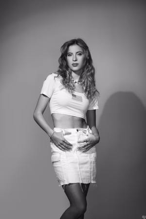 Lilou Grasser - Project Casting Gallery Image 5 Lilou Grasser - Gallery Image 5