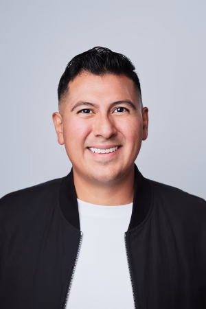 Ezra Urrutia - Gallery Image 6