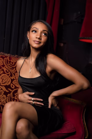 Amber  Jones - Gallery Image 6
